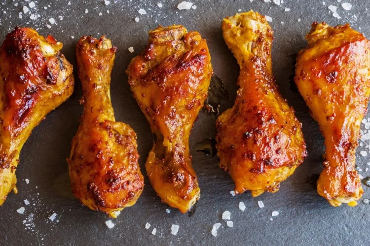 Pernas de frango no forno estaladiças