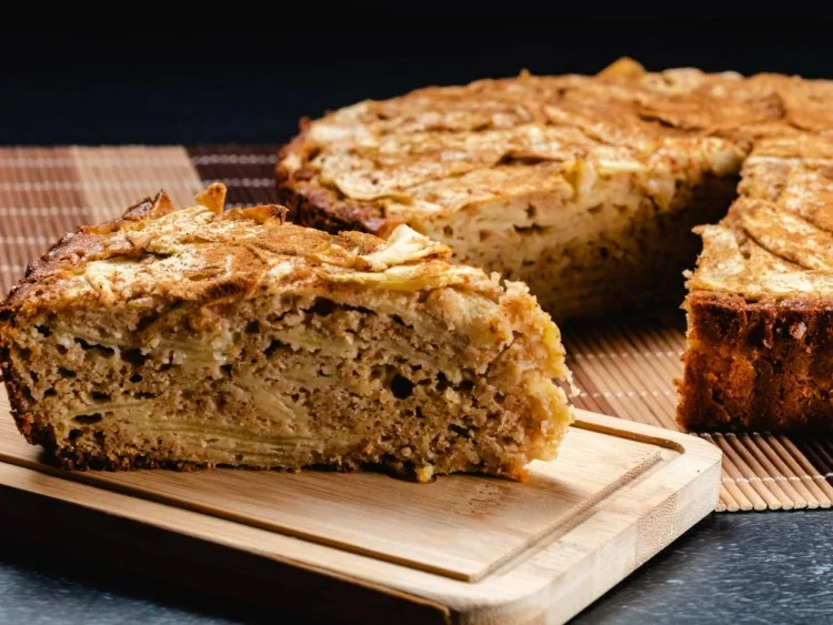 Bolo de maçã e canela húmido