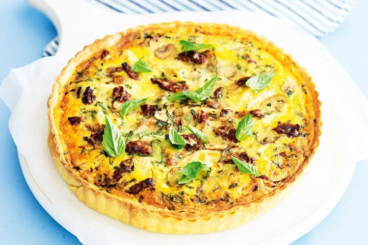 Quiche de frango e cogumelos