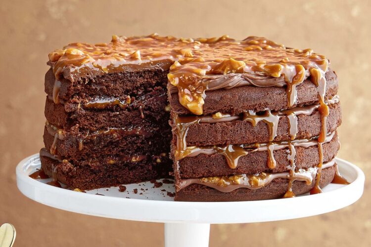 bolo de chocolate e caramelo salgado