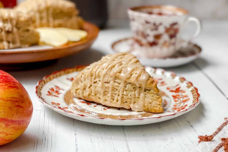 Scones de maçã e canela